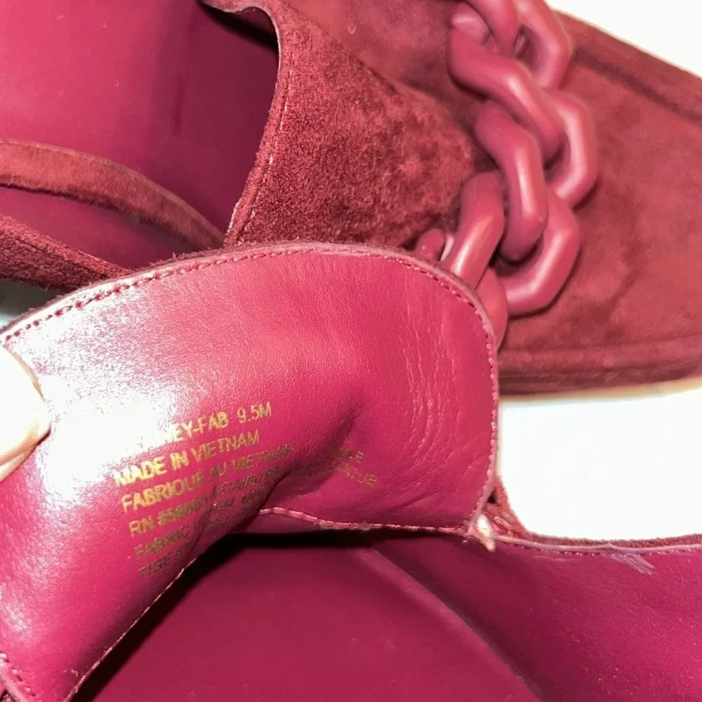 Open Edit in Red Cranberry Slip on Platform Pump Shoes(Size 9.5M)